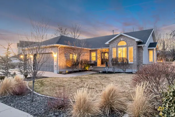 9162 S Glenn Abbey Way, Sandy, UT 84093