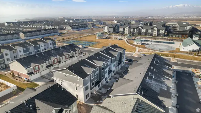 1098 E Quarterdeck Way, Saratoga Springs, UT 84045 - #3