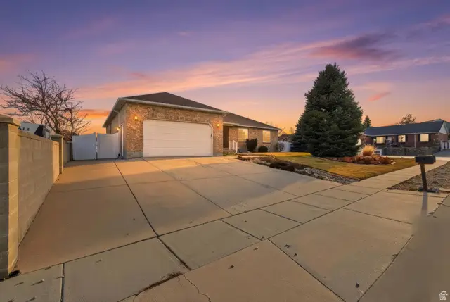 4551 W Bingham Park Dr S, West Jordan, UT 84088 - Image #2