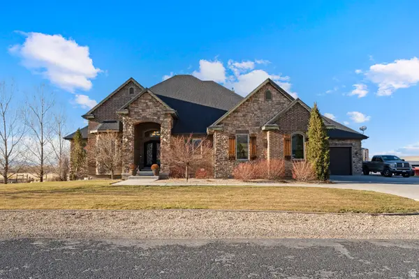 3767 N Arrowhead Ln, Erda, UT 84074