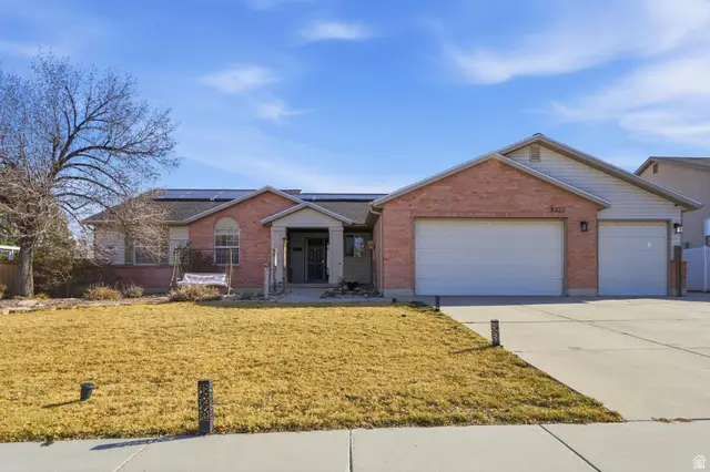 9327 S Uinta Hills Dr, West Jordan, UT 84088 - Image #3