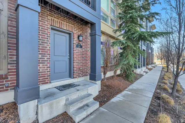 36 W Tytus Dr, Murray, UT 84107 - #3