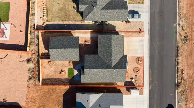 1558 S East Creekside Dr E, Kanab, UT 84741 - #2