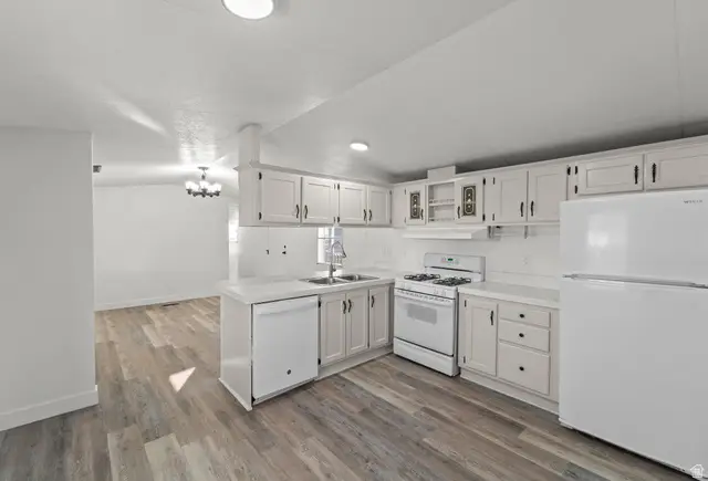 254 Fremont Way, Layton, UT 84041 - Image #2