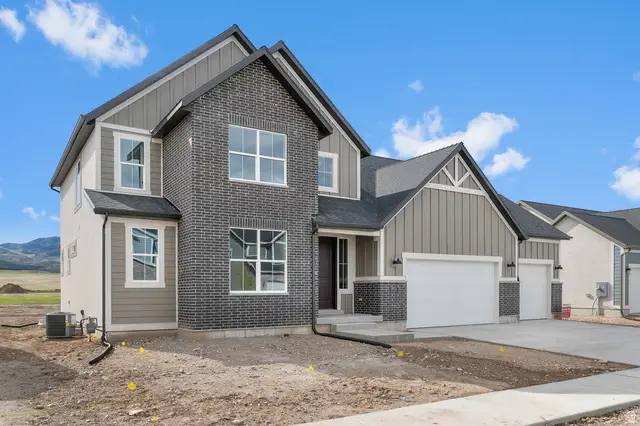 8916 S Smoky Hollow Rd, West Jordan, UT 84081 - #3