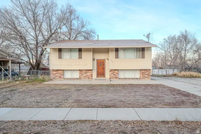 10522 S Amaryllis St, Sandy, UT 84094 - Image #1