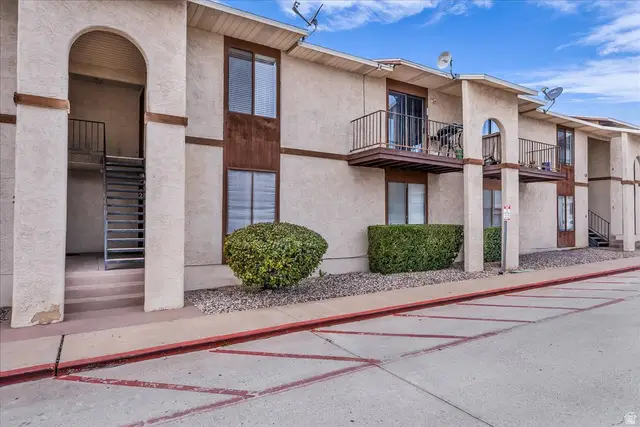 462 W 300 N #12, Saint George, UT 84770 - #3