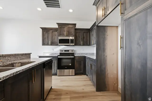 862 E 250 N, Hyrum, UT 84319 - #2