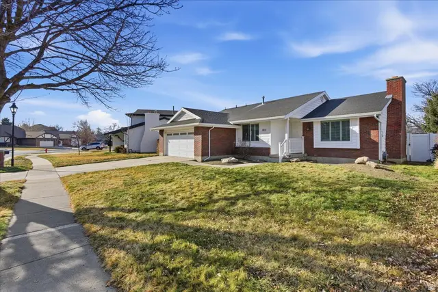 1411 E Vintry Ln, Murray, UT 84121 - Image #2