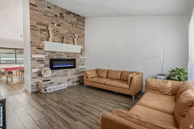 1071 Amiga Dr W, Salt Lake City, UT 84104 - #2