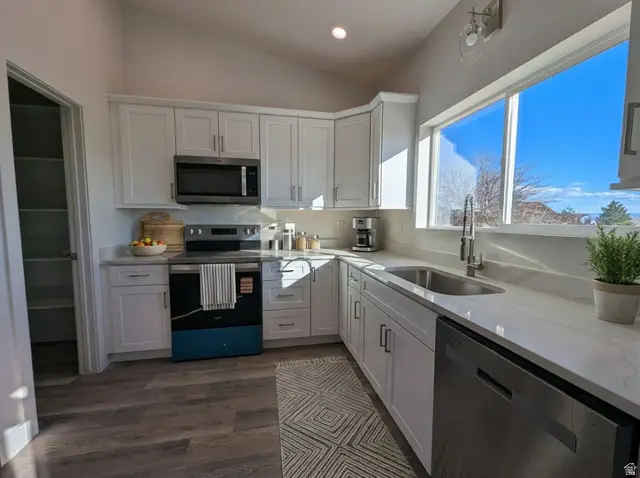 859 W Chamberlain Dr, Kanab, UT 84741 - #2