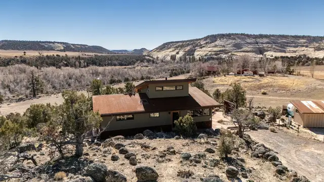 915 W Utah State Hwy 12 Hwy, Boulder, UT 84716 - Image #2