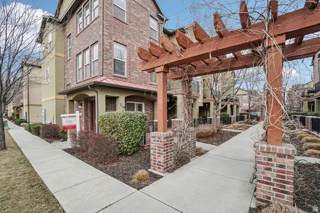 719 W Kirkbride Ave, Salt Lake City, UT 84119 - Image #2