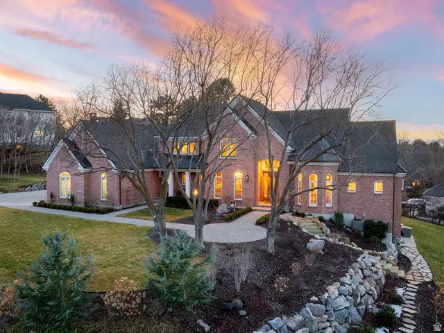 8266 S Creek Hollow Cv, Cottonwood Heights, UT 84093 - Image #1