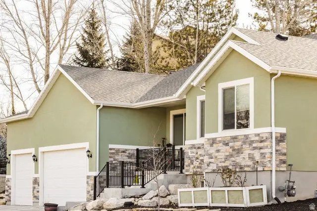 594 E Spruce Glen Rd, Murray, UT 84107 - Image #2