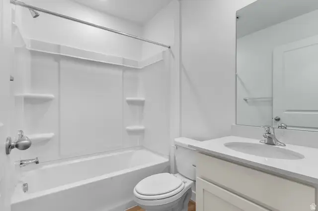 302 E 1275 N #109, Harrisville, UT 84404 - Image #3