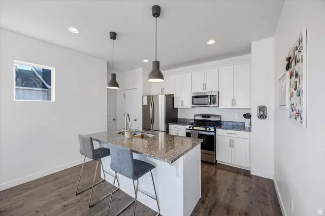 15313 S Reins Way W, Bluffdale, UT 84065 - Image #2