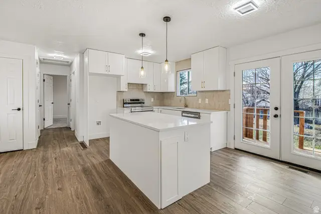 13096 S 2110 W, Riverton, UT 84065 - Image #2