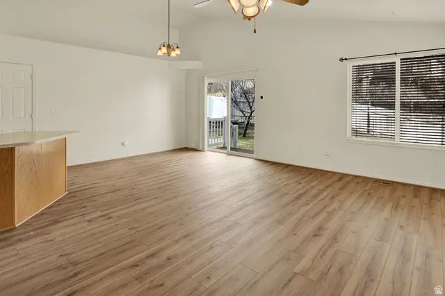 5366 W Stony Brook Cir S, Salt Lake City, UT 84118 - Image #3