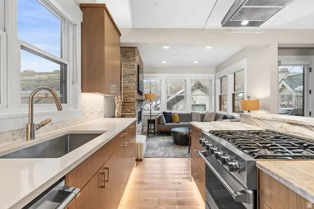 908 Woodside Ave, Park City, UT 84060 - Image #3