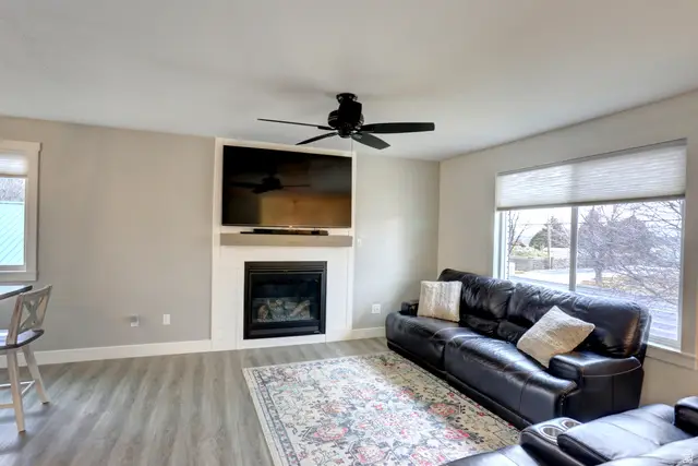 1350 N Main St, Mapleton, UT 84664 - Image #2