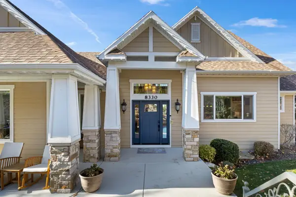 8330 S Danish Rd S, Cottonwood Heights, UT 84093