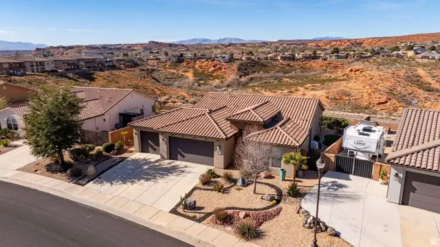 687 N Millcreek Springs Dr, Washington, UT 84780 - #3