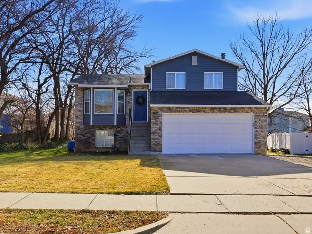 1048 E Cherry Ln, Layton, UT 84040 - #1