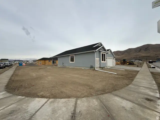 2259 E Sego Liliy Dr, Eagle Mountain, UT 84005 - Image #2
