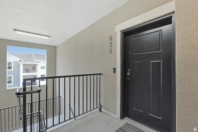 625 N Emery Ln, Vineyard, UT 84059 - Image #3