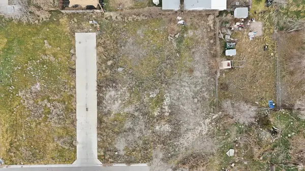 824 W Hoyt Pl, Salt Lake City, UT 84116