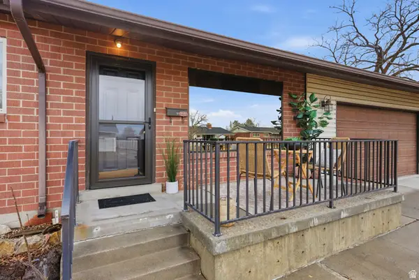 9957 S Barium Ln, White City, UT 84094