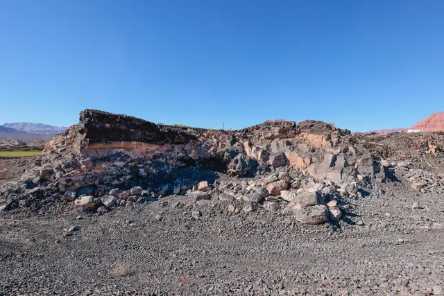 2427 Phil Smith Ct #18, Santa Clara, UT 84765 - #3