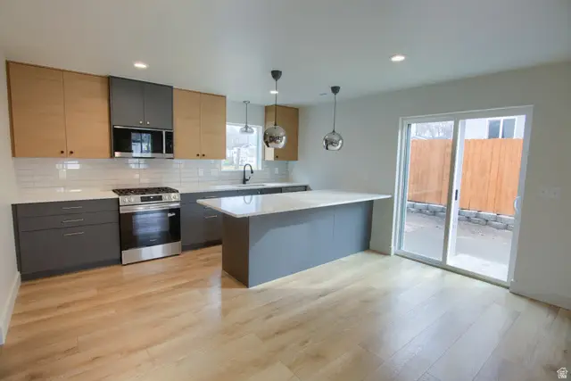 895 W Lake St S, Ogden, UT 84401 - #2