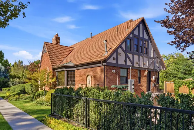 29 N Wolcott St, Salt Lake City, UT 84103 - #3