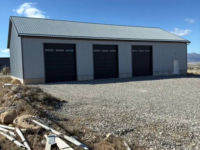 1231 S Airstrip Ln, Mount Pleasant, UT 84647 - #1