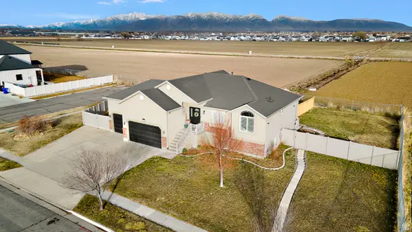 2423 S 3300 W, Syracuse, UT 84075