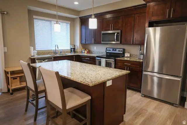 1225 E Wolf Hollow Ln #101, Holladay, UT 84117 - #3