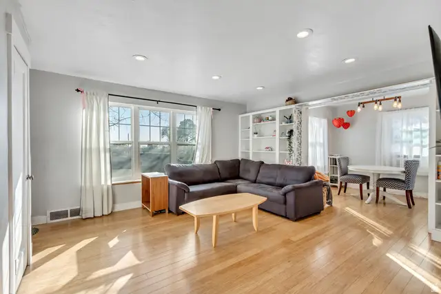 1004 W 400 N, Orem, UT 84057 - #2