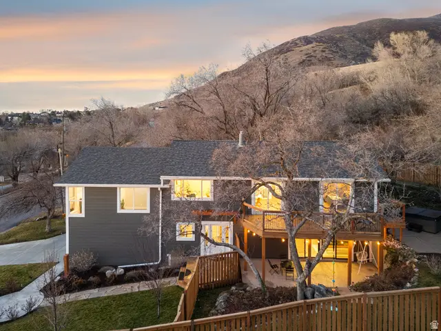 662 N 100 E, Farmington, UT 84025 - #2