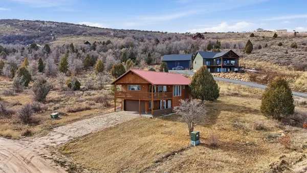 890 N Yarrow Cir W, Garden City, UT 84028