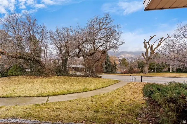 5137 S Burch Creek Dr. Dr E, South Ogden, UT 84403 - #3