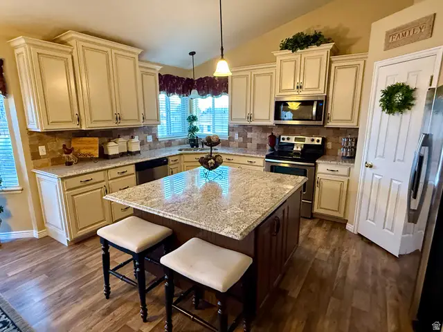 12813 S Keri Lynn Ct W, Riverton, UT 84065 - #2