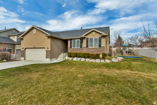 2172 W Rifleman Dr N, Farmington, UT 84025
