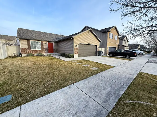 1042 N Skipton Dr W, North Salt Lake, UT 84054 - #1