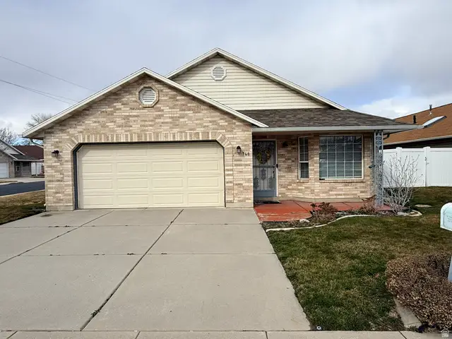 748 W 4075 S, Riverdale, UT 84405 - #1