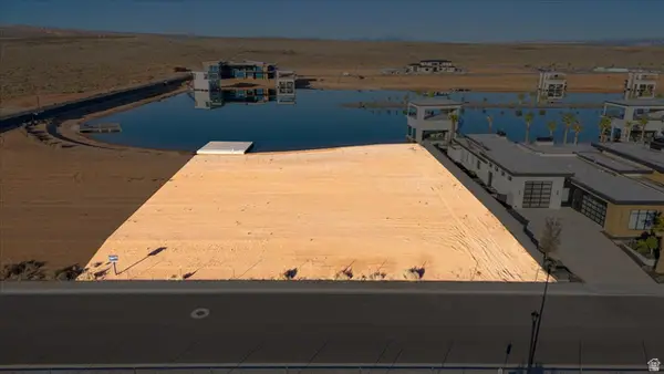 4264 S Wake St #16, Hurricane, UT 84737