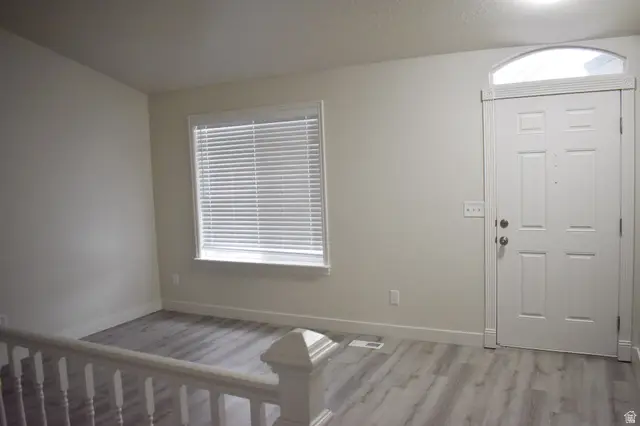 112 W Crystal Bay Dr, Stansbury Park, UT 84074 - #2