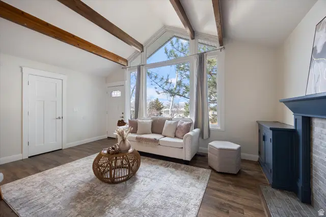 8485 S Harvard Park Dr, Sandy, UT 84094 - #2