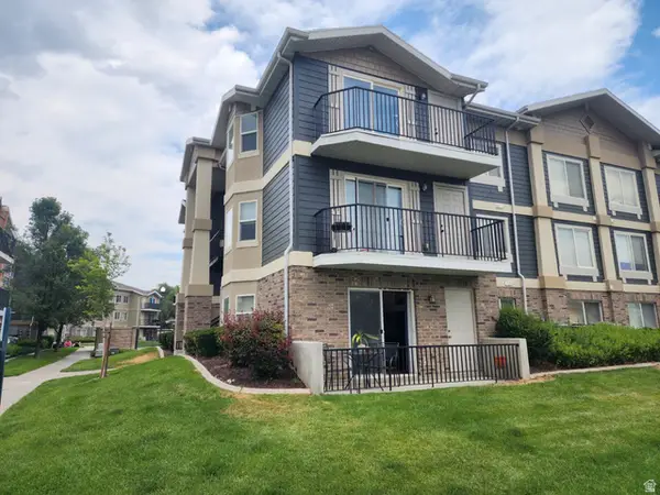 117 E Calbourne Ln #I4, Sandy, UT 84070